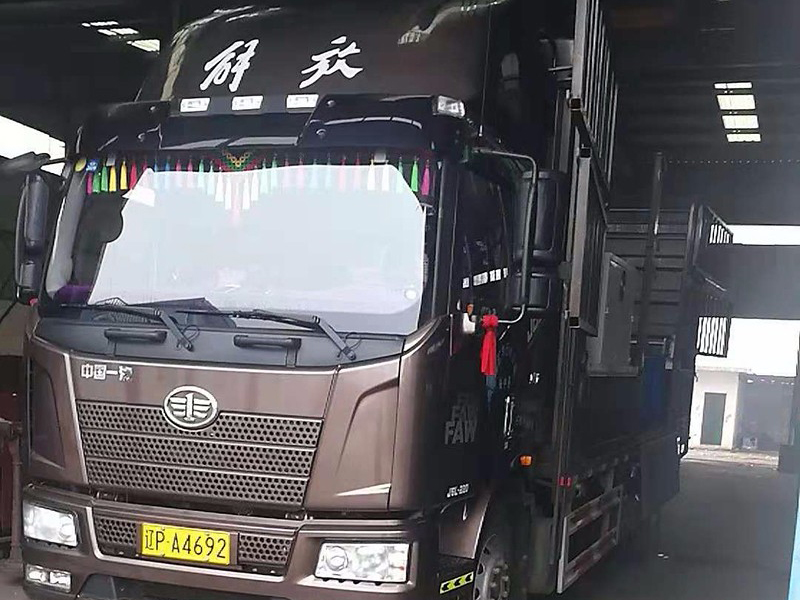 发往酒泉德泰的卧式集成拉丝机，一次成型，既能拉3.0的圆丝，又能冷轧小螺纹钢